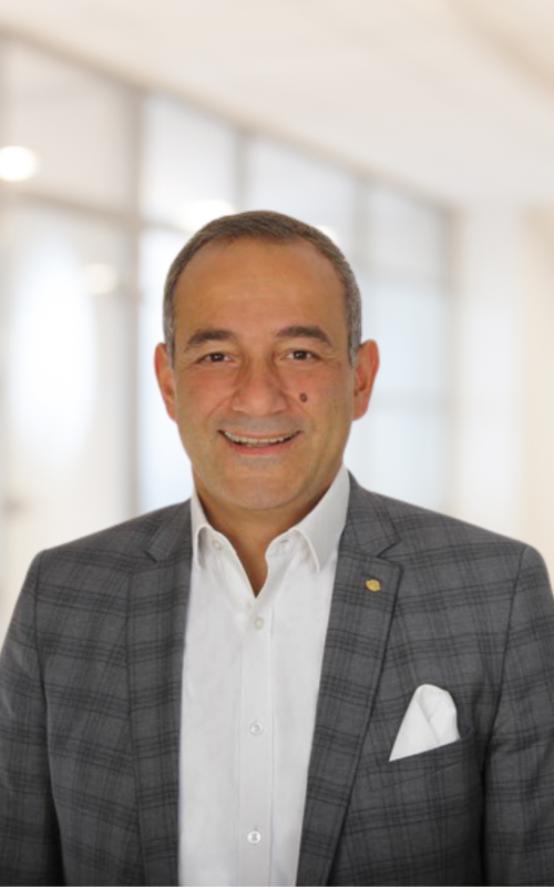 Praxis Medizin Gesundheit Ärztin Vorstellung Portrait Foto Grün Blau Flyer